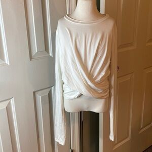 Blue Blush Twisted White Crewneck Long Sleeved Shirt Size Girls Medium- Like New